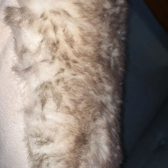 Farmhouse Rustic Faux Fur‎ Square Throw Pillow - Picture 7 of 7